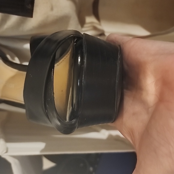 Size 7.5  6 inch platform sandles in fantastic condition . - Picture 7 of 8